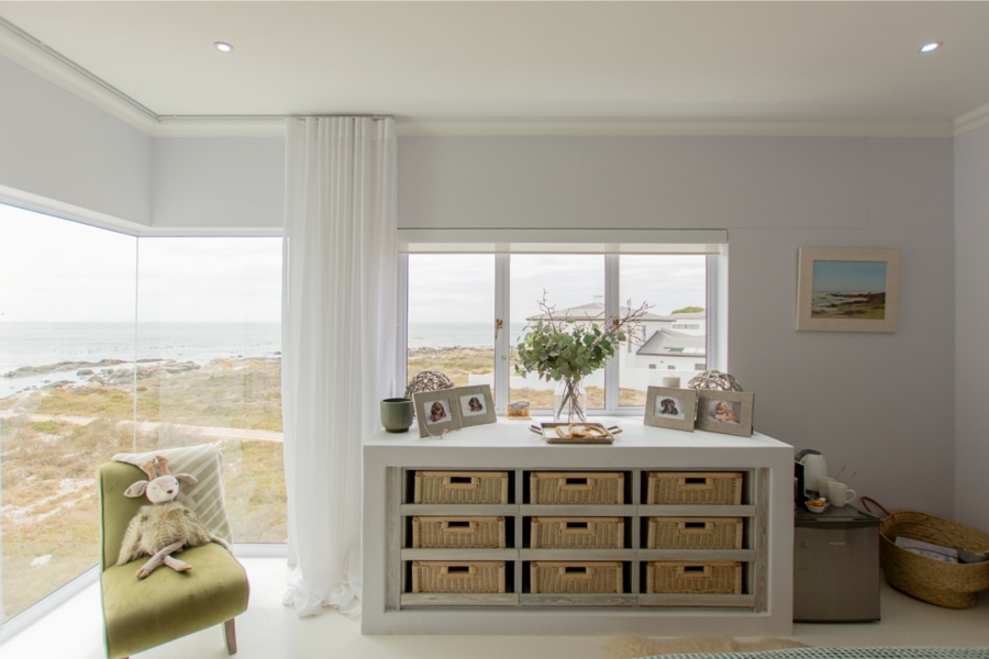 4 Bedroom Property for Sale in Sandy Point Western Cape